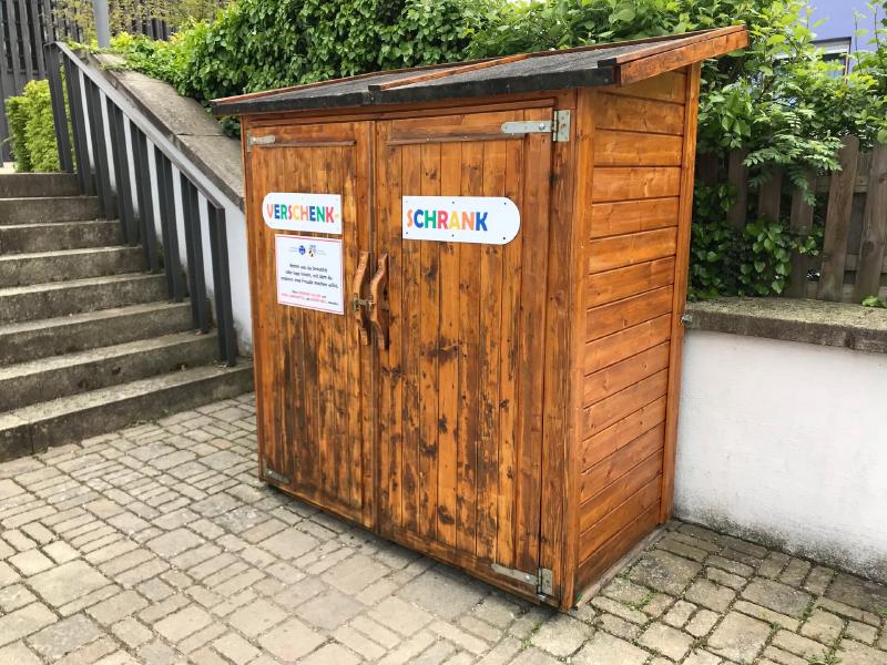 Featured image of post Renovierung des Verschenkschranks