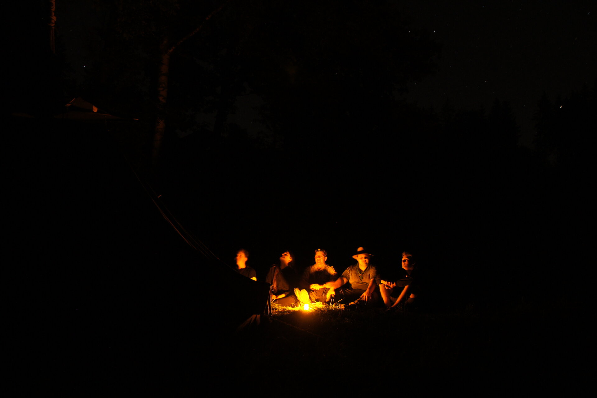 Sterne und Lagerfeuer