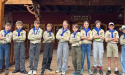 Featured image of post Feierlicher Aufstieg: Die Meute Eichhörnchen wird zu Jungpfadfindern